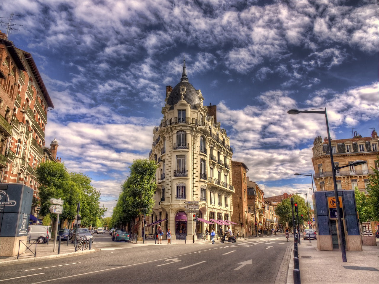 Fumer du CBD dans un bar à Toulouse, est-ce possible ?